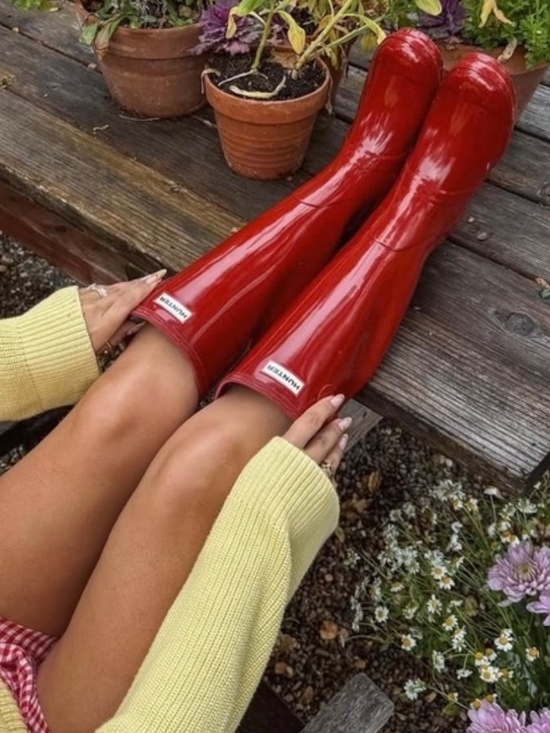 Hunter Shoes - Hunter Tall Knee-High Glossy Rain Boots In Military Red - 9